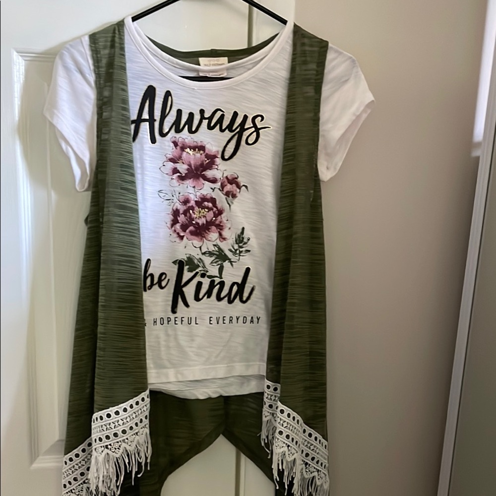 2pc Self Esteem Short Sleeve Tee with Green Boho Vest